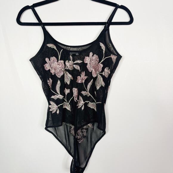 Express Womens XS Black Floral Embroidered Sheer Bodysuit Tank Top Scoop Thong - Picture 2 of 11